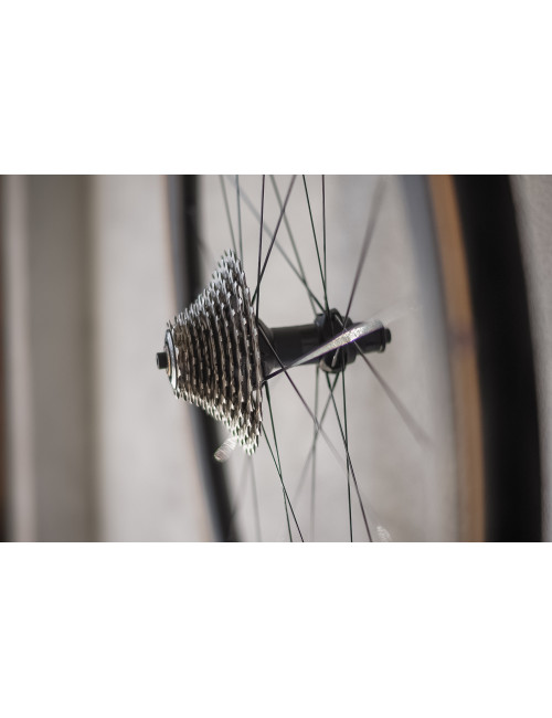 Tizona Component Carbon Wheels