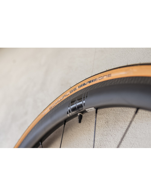 Tizona Component Carbon Wheels