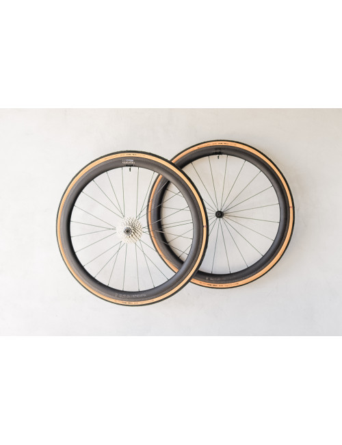 Tizona Component Carbon Wheels