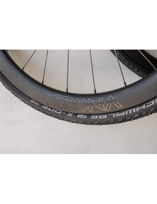 Tizona Component Carbon Wheels