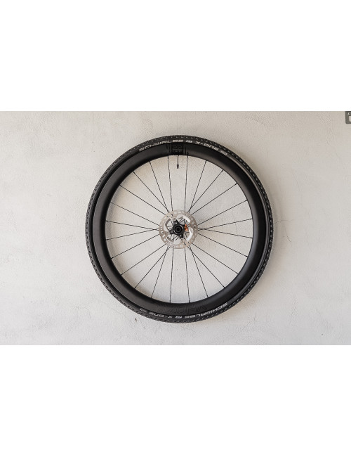 Tizona Component Carbon Wheels